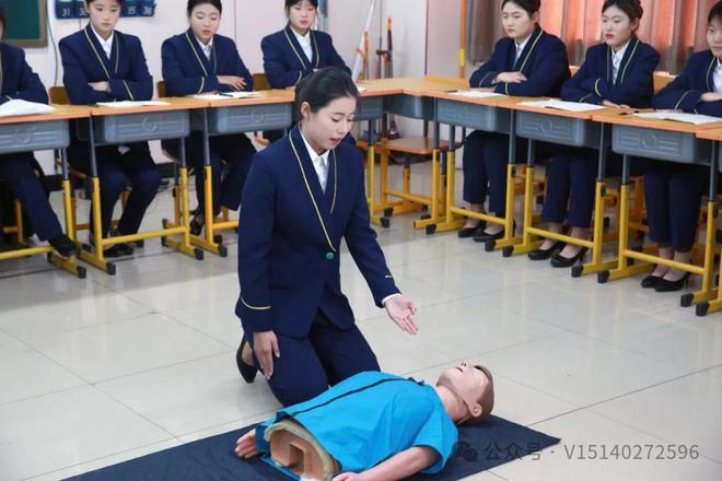 生必看！四大宝藏专业毕业即逆袭pg电子免费模拟器初中毕业女(图3)
